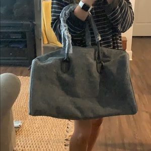 Grey weekender bag!